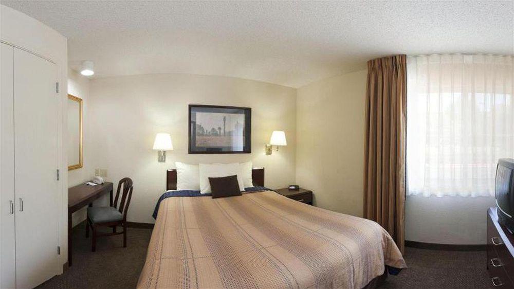 Sonesta Simply Suites Dallas Galleria Buitenkant foto