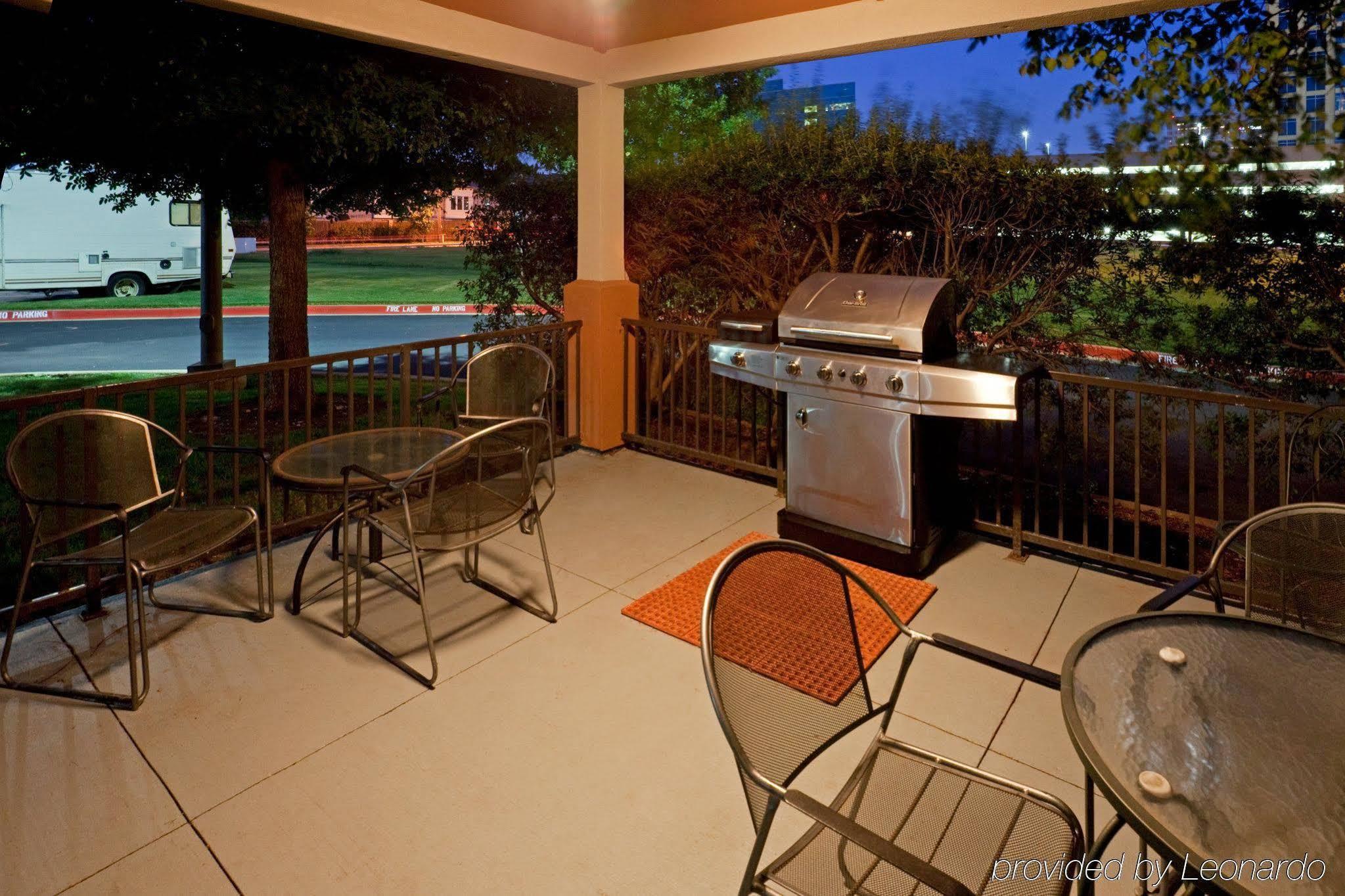 Sonesta Simply Suites Dallas Galleria Buitenkant foto